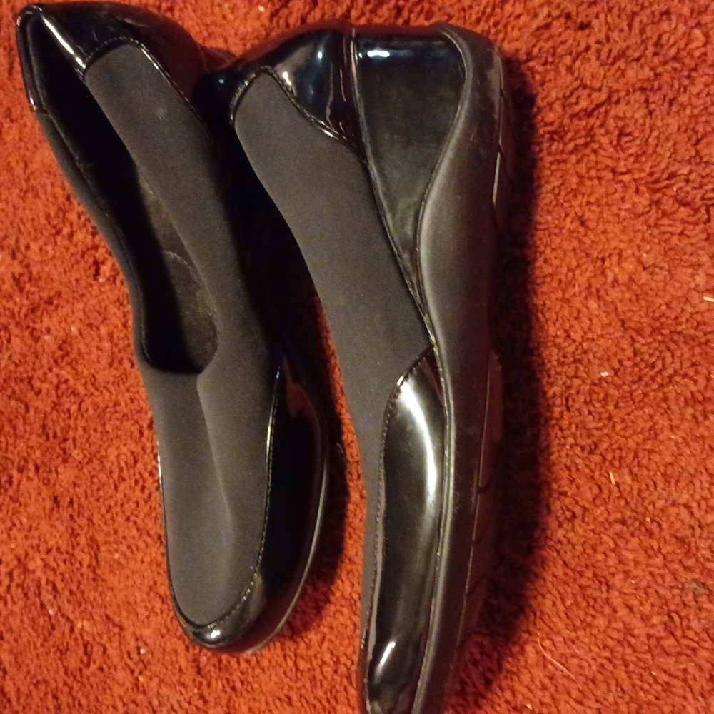 Shoes - Picture 2 of 3
